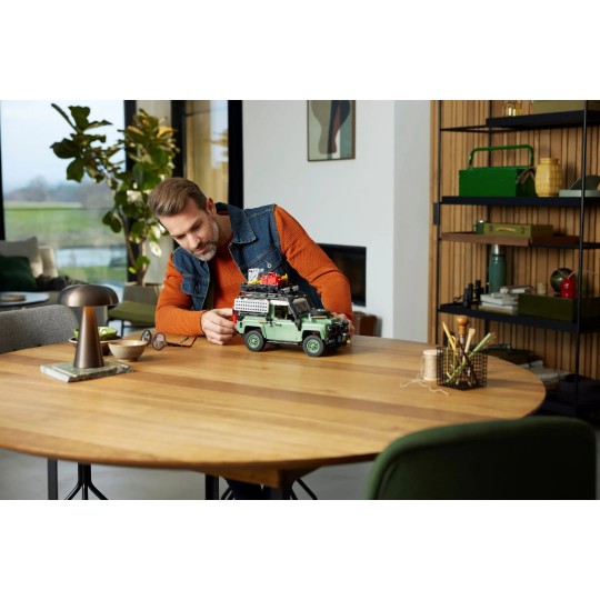 Lego ICONS 10317 - Land Rover Classic Defender 90