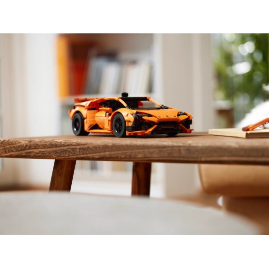 Lego Technic 42196 - Lamborghini Huracán Tecnica Orange