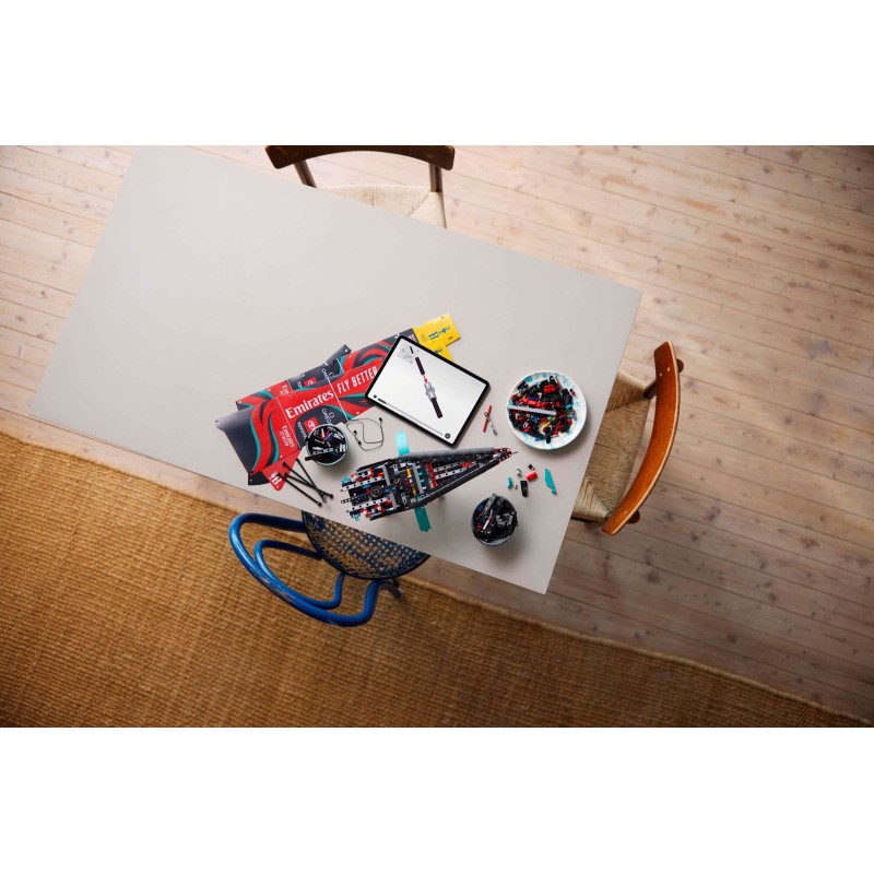 Lego Technic 42174 - Yacht Emirates Team New Zealand AC75