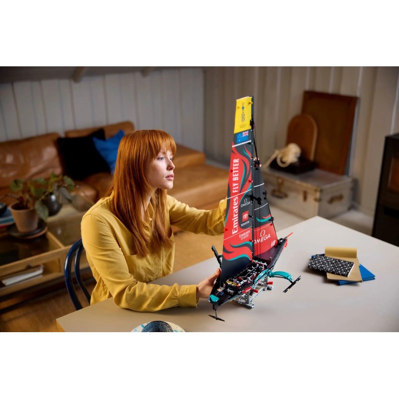 Lego Technic 42174 - Yacht Emirates Team New Zealand AC75