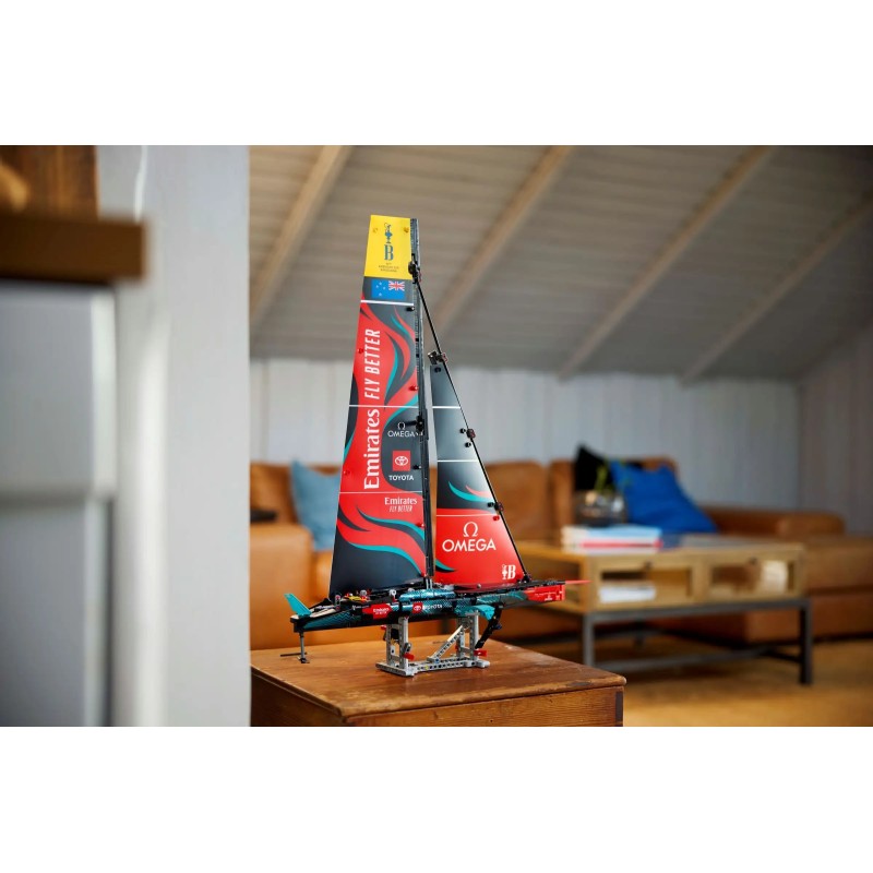 Lego Technic 42174 - Yacht Emirates Team New Zealand AC75