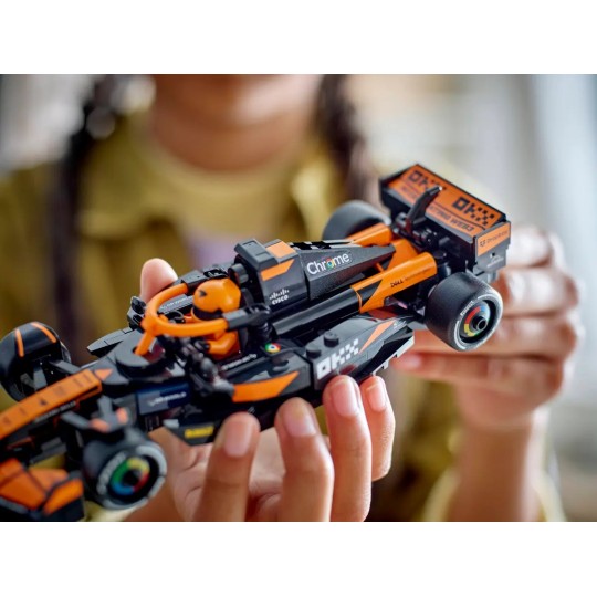 LEGO Speed Champions 77251 : Voiture F1 McLaren Team MCL38