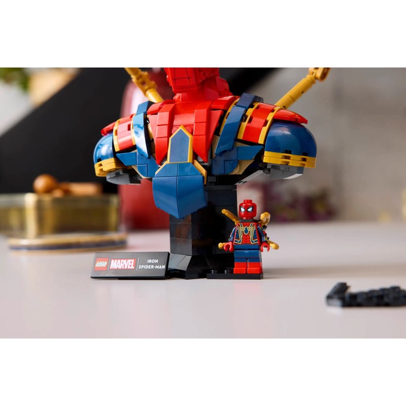 LEGO Marvel 76326 : Buste d’Iron Spider-Man