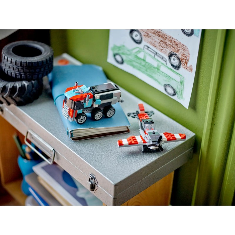 LEGO Creator 31146 : Le camion remorque avec hélicoptère