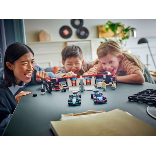 LEGO City 60444 : Garage de F1 et voitures Mercedes-AMG et Alpine