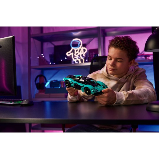 LEGO Technic 42208 : Aston Martin Valkyrie