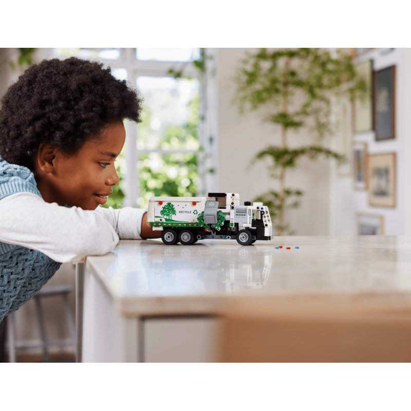 LEGO Technic 42167 : Mack LR Electric Camion poubelle