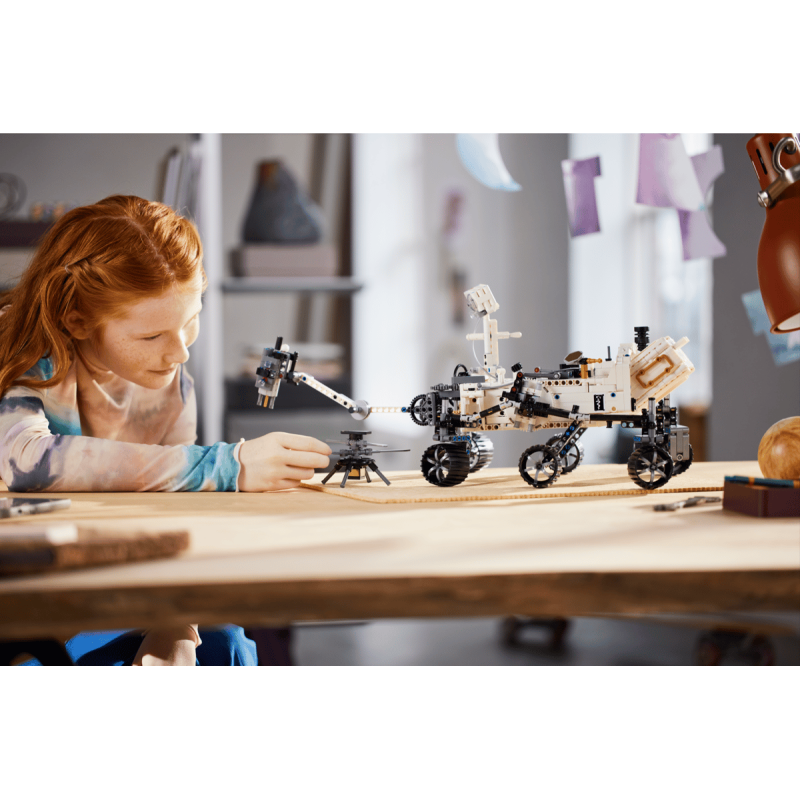 LEGO Technic 42158 : NASA Mars Rover Perseverance
