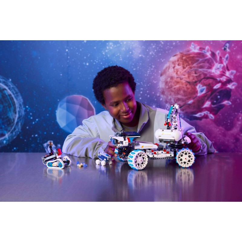 LEGO Technic 42211 : Véhicule lunaire Lunar Outpost