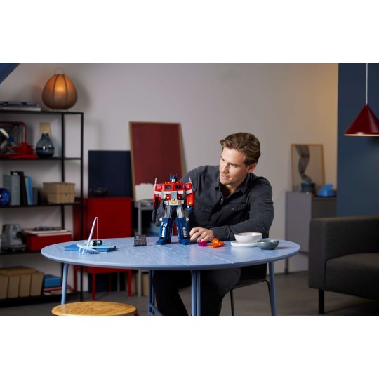 LEGO Creator 10302 : Optimus Prime (Transformers)
