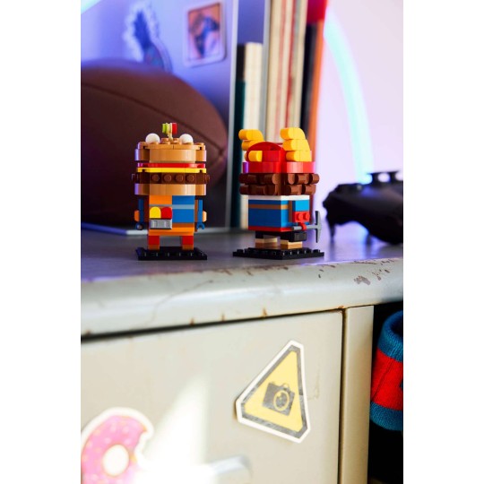 LEGO Fortnite 40910 : Figurines de Boss Burger et Skye