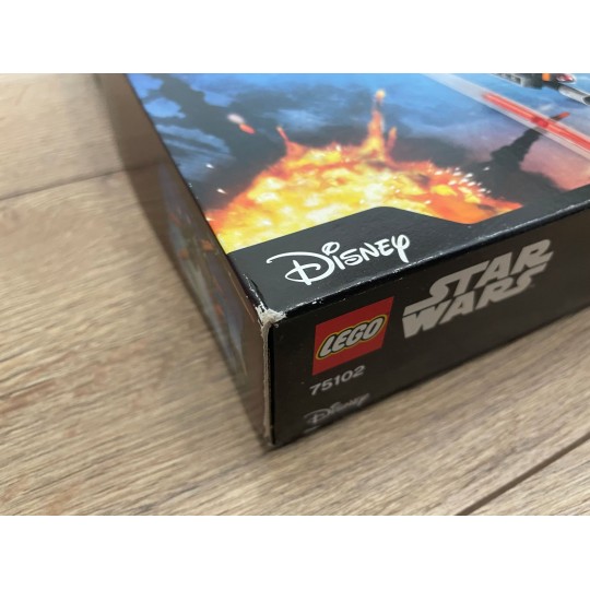 LEGO Star Wars 75102 - Le X-Wing Fighter de Poe