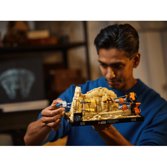 Lego Star Wars 75380 - Diorama de la course de podracers de Mos Espa