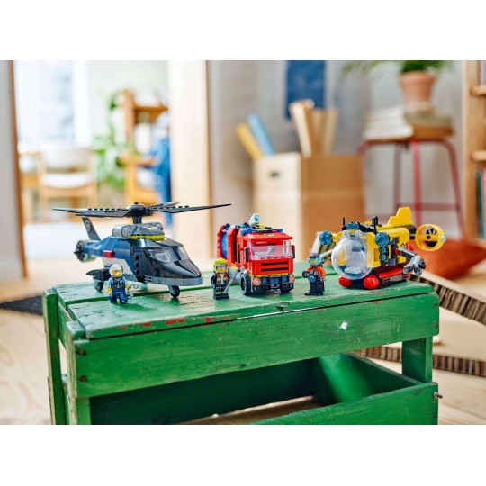 LEGO City 60462 : Hélicoptère, camion de pompiers et sous-marin modulable