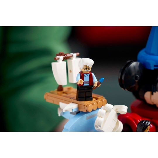 LEGO Ideas 21352 : La magie Disney