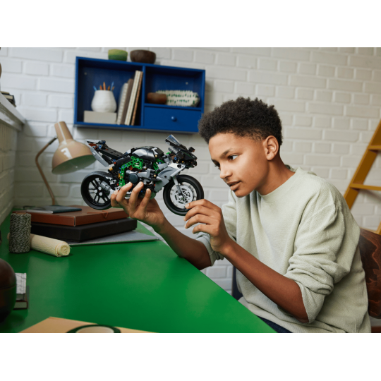 LEGO Technic 42170 : La moto Kawasaki Ninja H2R