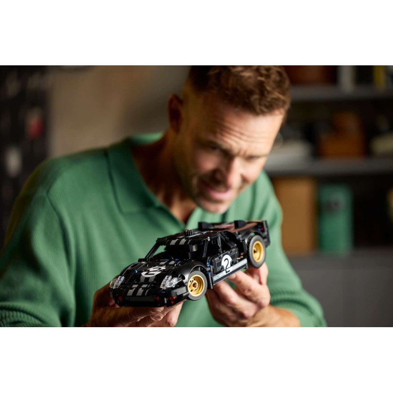 LEGO Technic 42223 : La voiture de course 1966 Ford GT40 MKII