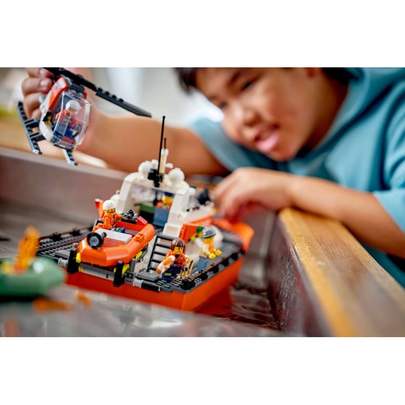 LEGO City 60504 : Le bateau de sauvetage et l’hélicoptère des garde-côtes