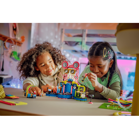 LEGO Friends 42616 : Le spectacle musical de Heartlake City
