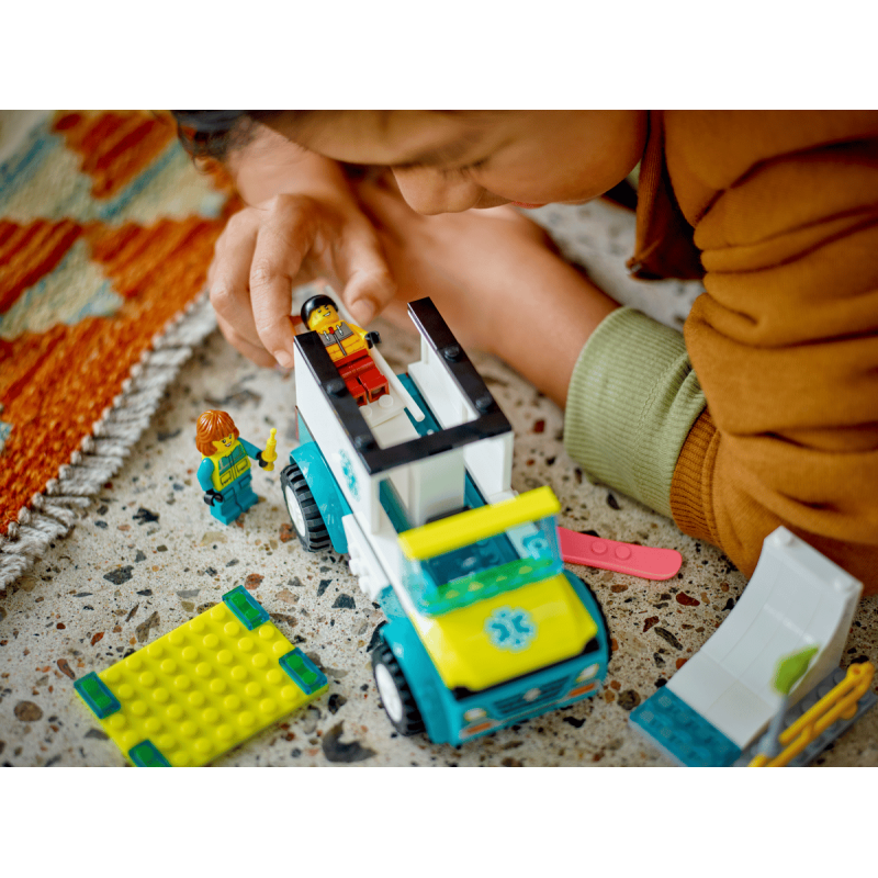 LEGO City 60403 : L’ambulance de secours et le snowboardeur