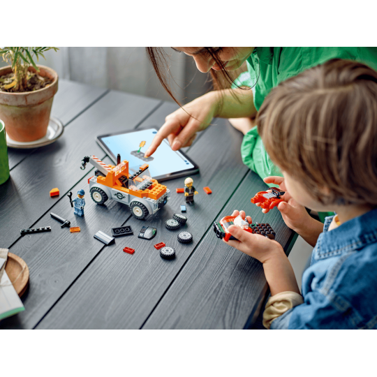 LEGO City 60435 : La dépanneuse et la voiture de sport
