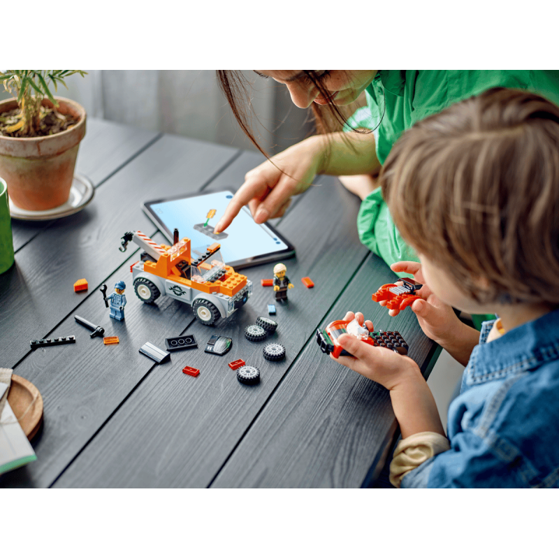 LEGO City 60435 : La dépanneuse et la voiture de sport