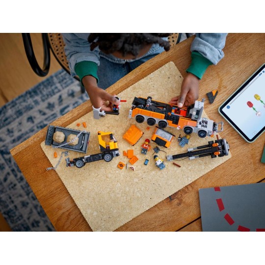 LEGO City 60467 : Le remorqueur avec grue pour poids lourd