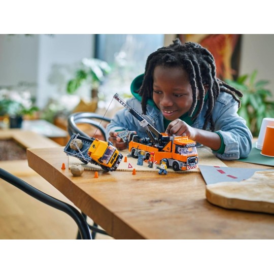 LEGO City 60467 : Le remorqueur avec grue pour poids lourd