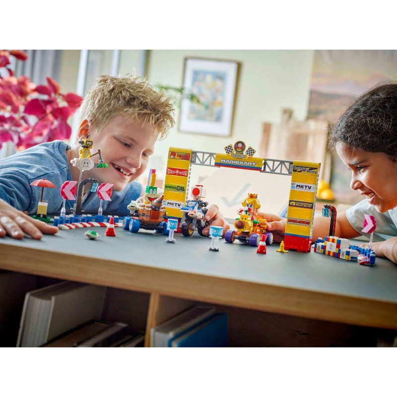 LEGO Super Mario 72036 : Mario Kart – Bébé Peach et ensemble de grand prix