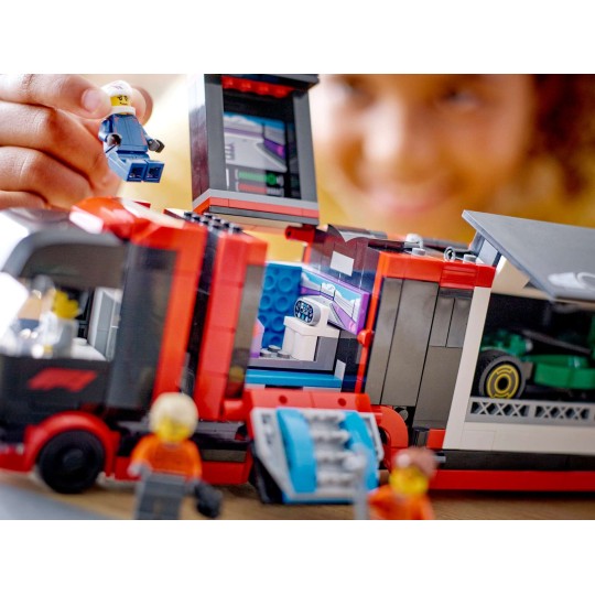 LEGO City 60445 : Camion de F1 avec voitures de F1 RB20 et AMR24