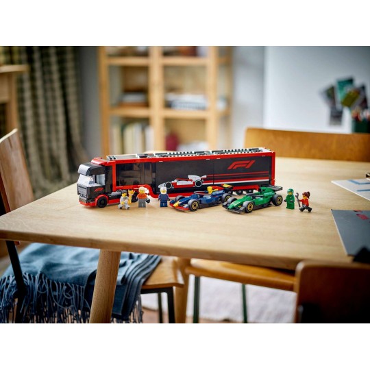 LEGO City 60445 : Camion de F1 avec voitures de F1 RB20 et AMR24