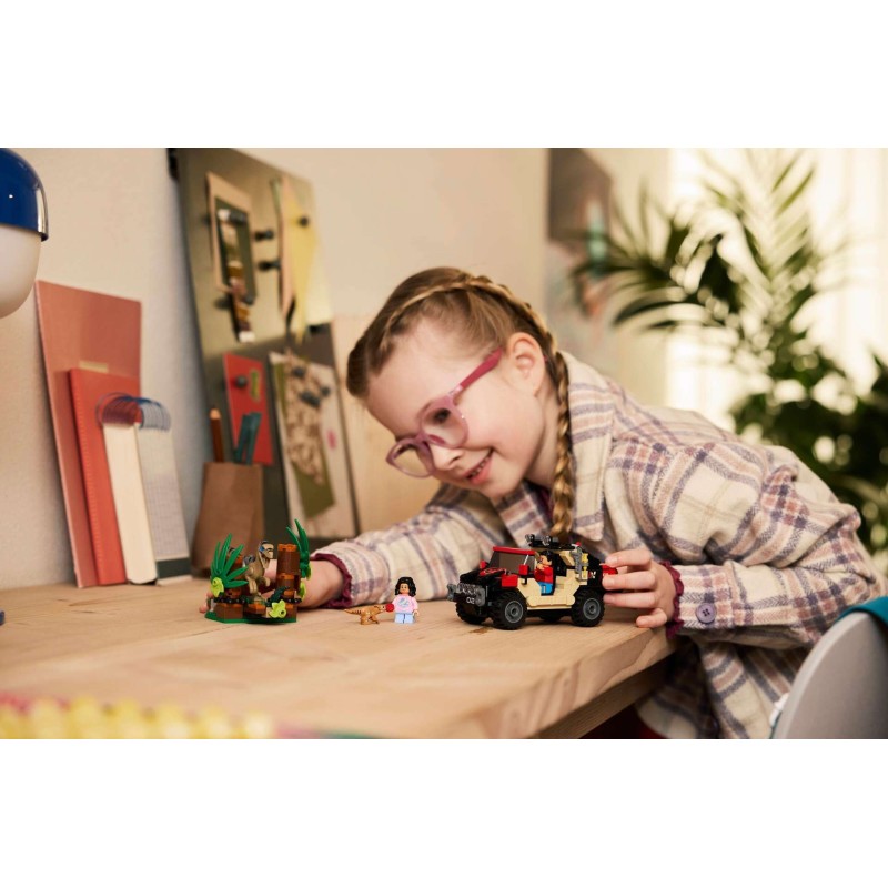 LEGO Jurassic World 76972 : Le vélociraptor et l’évasion en 4x4