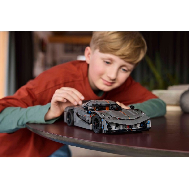 LEGO Technic 42173 : Hypercar Koenigsegg Jesko Absolut grise