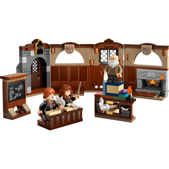 LEGO Harry Potter 76442 : Le château de Poudlard : le cours de sortilèges