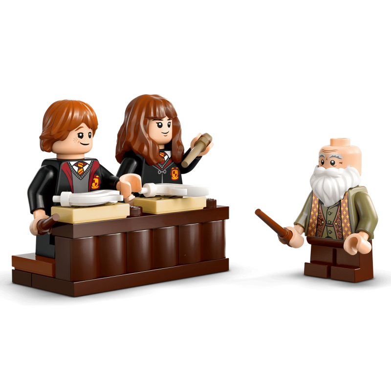 LEGO Harry Potter 76442 : Le château de Poudlard : le cours de sortilèges
