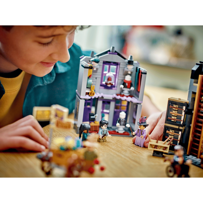 Lego Harry Potter 76439 - Ollivander et Madame Guipure, prêt-à-porter pour mages et sorciers