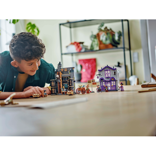 Lego Harry Potter 76439 - Ollivander et Madame Guipure, prêt-à-porter pour mages et sorciers
