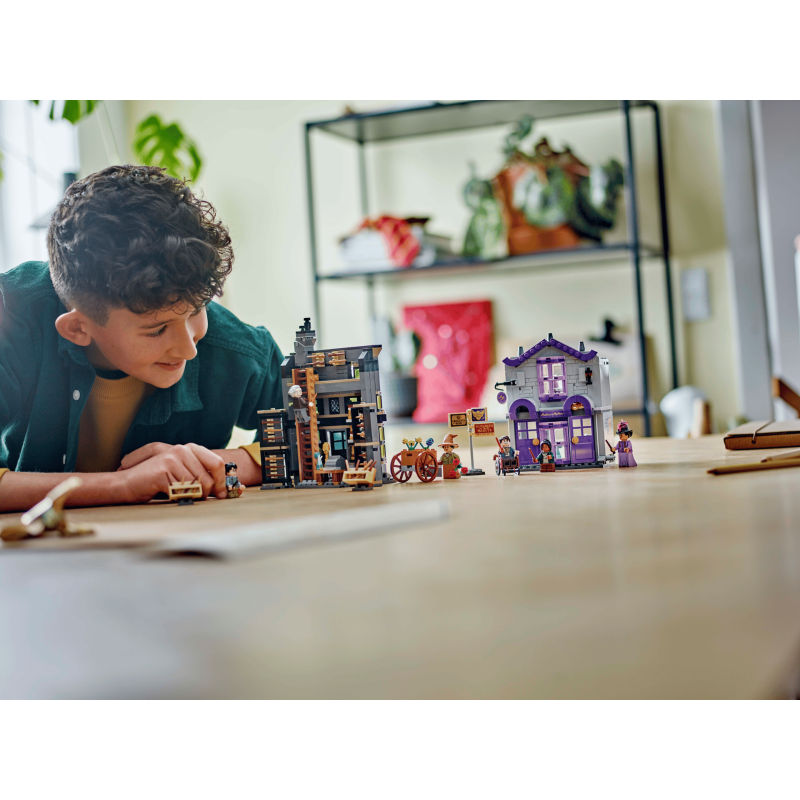 Lego Harry Potter 76439 - Ollivander et Madame Guipure, prêt-à-porter pour mages et sorciers