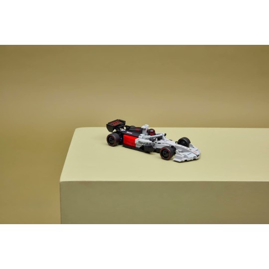 LEGO Speed Champions 77259 : Voiture de course Audi Revolut F1 Team R26