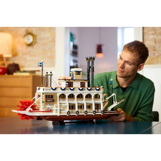 LEGO Ideas 21356 : Le bateau à vapeur du Mississippi