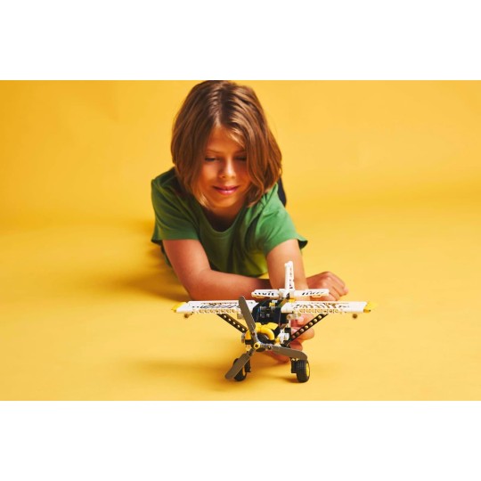 LEGO Technic 42198 : L’avion de brousse