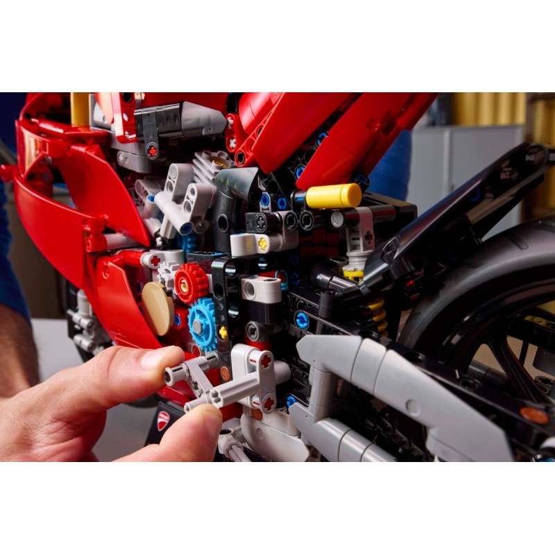 LEGO Technic 42202 : La Moto Ducati Panigale V4 S