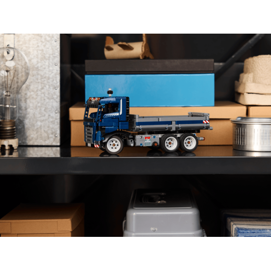 LEGO Technic 42203 – Camion benne | GoldenBrick