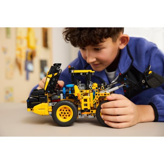 LEGO Technic 42209 : La chargeuse sur pneus Volvo L120 Electric