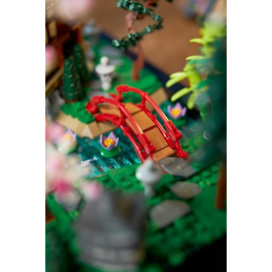 Lego ICONS 10315 - Le jardin paisible