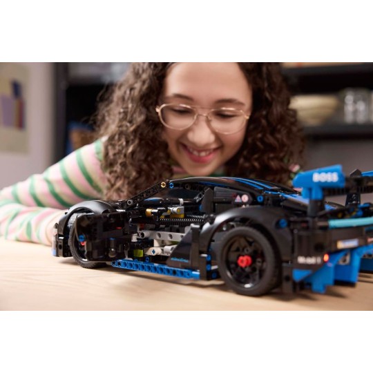 LEGO Technic 42176 : Voiture de course Porsche GT4 e-Performance