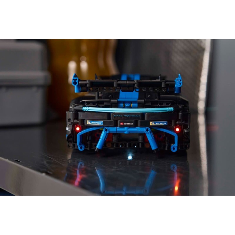 LEGO Technic 42176 : Voiture de course Porsche GT4 e-Performance