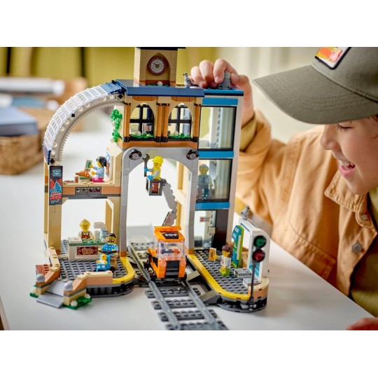 LEGO City 60469 : La gare centrale
