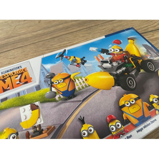 LEGO Moi, Moche et Méchant 75580 : Les Minions et la voiture-banane
